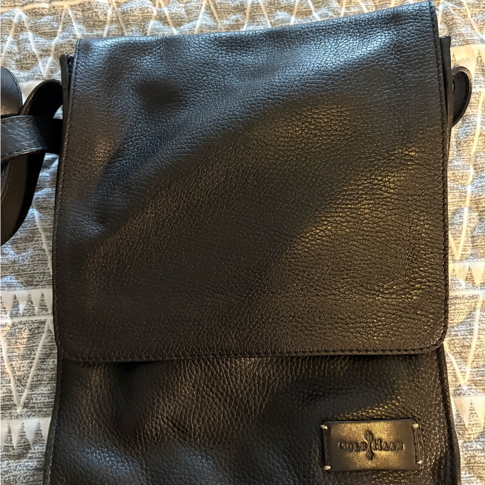 Cole Haan Black Leather Messenger Bag Professional Style